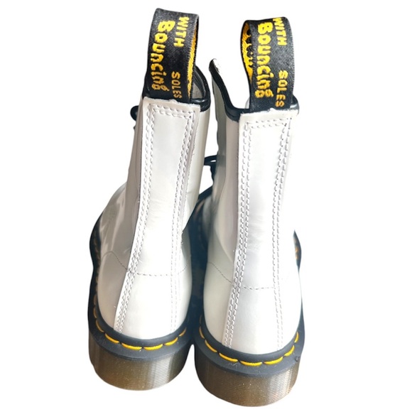 DR. MARTENS | NIB 1460 WOMEN’S SMOOTH LEATHER LACE UP BOOT - Picture 4 of 12
